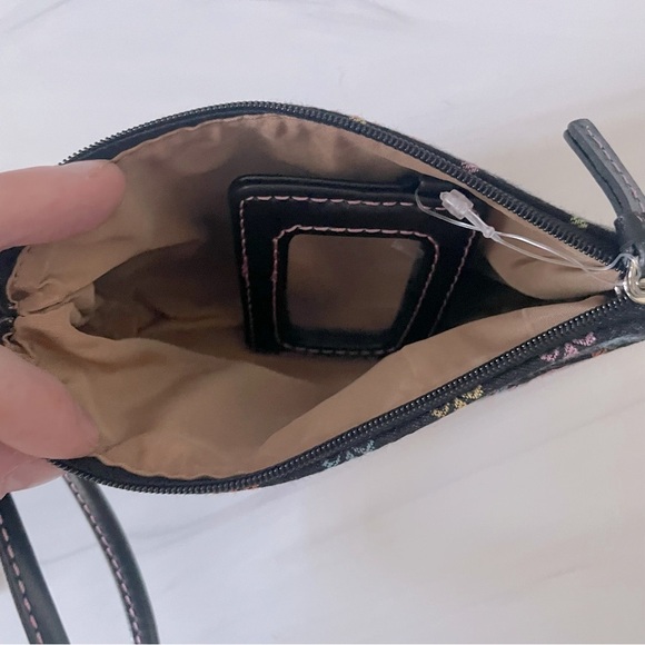 Crazy Horse x Liz Claiborne Fleur-de-lis Wristlet and Key Chain Set- Black - Picture 6 of 6